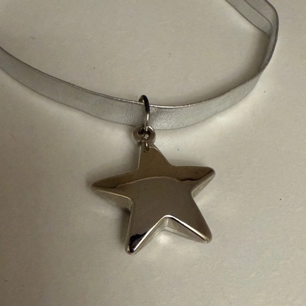 Chic Silver Star Necklace